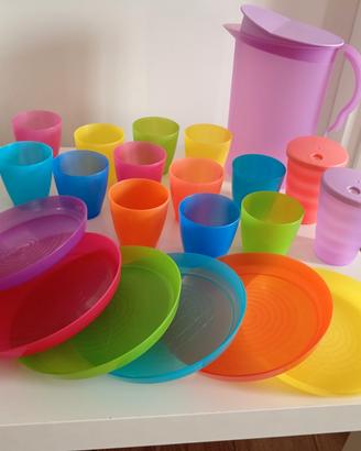 Servizio da tavola in plastica
