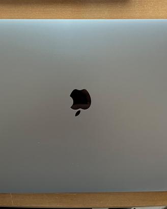 MacBook Pro 2019 i9 – 16GB RAM – 1TB SSD
