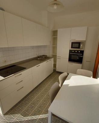 Centro, Ampio appartamento trilocale