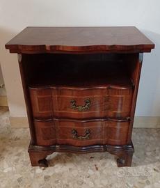 Coppia COMODINI d'epoca legno massello intarsiato
