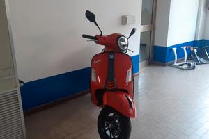 Piaggio Vespa 300 GTS hpe - 2025