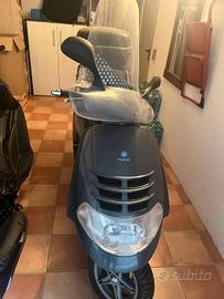 PIAGGIO HEXAGON 250CC CON BAULETTO ORIGINALE USATO