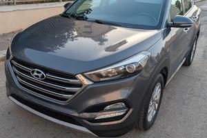 Hyundai Tucson 1.7 diesel xpossible