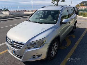Volkswagen Tiguan 2.0 16V TDI DPF Sport & Style (1