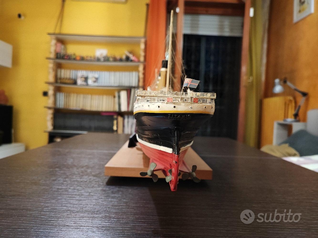 MODELLINO TITANIC 1:200 - Collezionismo In vendita a Milano