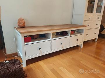 Hemnes mobile TV IKEA