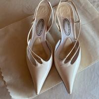 Scarpe beige in pelle da sposa
