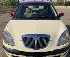 Lancia Ypsilon 13 mjt 100th x NEOPATENTATI