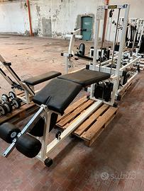 Leg curl da sdraiato Technogym