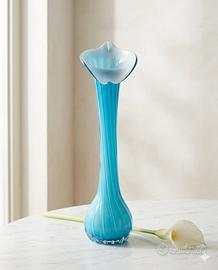 Vaso vintage calla in vetro incamiciato opalino