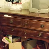 Como con due cassetti