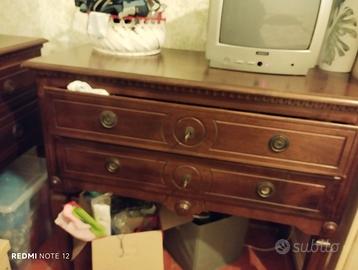 Como con due cassetti