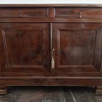 Credenza antica, fine 800