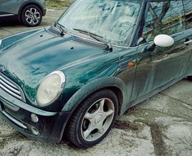 MINI Mini Cooper A.E. - 2005