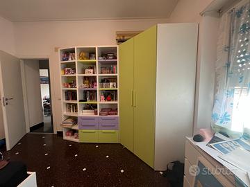 Mobile contenitore con guardaroba da mobilificio