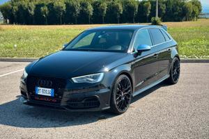 Audi S3 S-tronic quattro