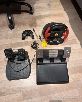 volante thrustmaster con doppia pedaliera
