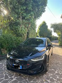 Ford focus st line x