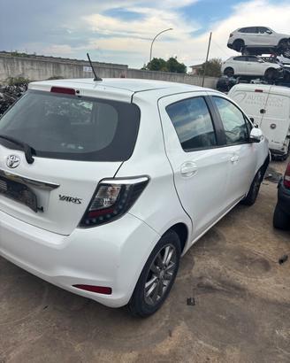 TOYOTA YARIS 2012/2013 ricambi auto usati original