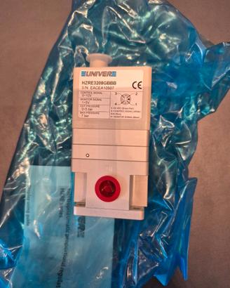 Regolatore proporz. elettropn. Univer HZRE3208GBBB