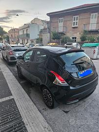  lancia ypsylon s momo design