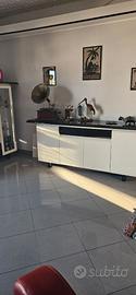 Vetrina e Consolle eleganti