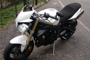 Triumph Street Triple 675