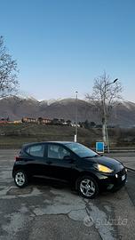 Hyundai i10 1.0 benzina manuale 2022