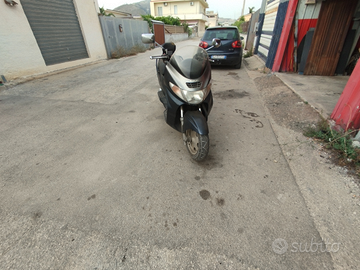 Suzuki AN Burgman 400