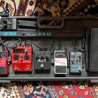 Pedaliera effetti per chitarra con rack alimentato