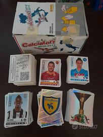 650 figurine diverse 2012 2013 calciatori + box