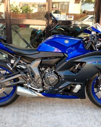Yamaha YZF - R 7 2022 SOLO 458 KM - FINANZIABILE