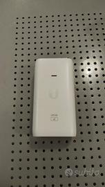 UBIQUITI Adattatore POE Bianco 48V (0,32A)