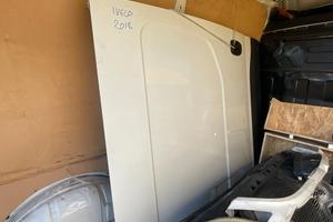 PORTA LATERALE DESTRA COMPLETA IVECO DAILY 2018