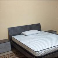 Stanza centralissima via Felice Bisazza