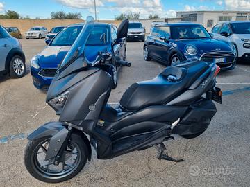 Yamaha X-Max 300