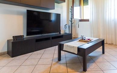 Mobile TV e tavolino soggiorno