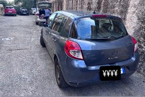 RENAULT Clio 3ª serie - 2009