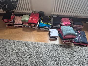 lotto vestiti praticamente  nuovi