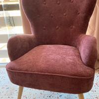 Poltroncina in velluto rosa antico