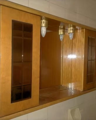 . mobiletto da bagno 