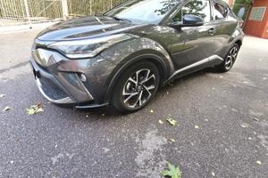TOYOTA  CHR