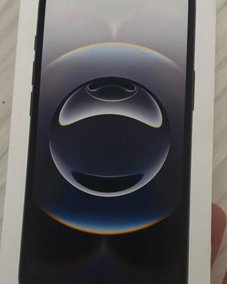 IPhone 16e da 128gb praticamente Nuovo