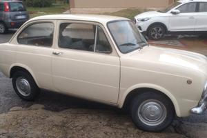 Simpaticissima FIAT 850 del 1966