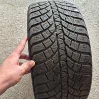 Gomme 225/40 R18 92V