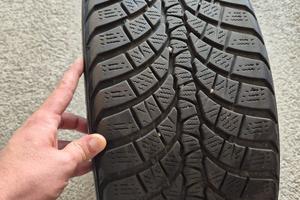 Gomme 225/40 R18 92V