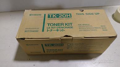 M - Kyocera cartuccia toner kit TK-20H_ORIGINALE