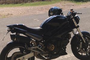 Ducati monster 900