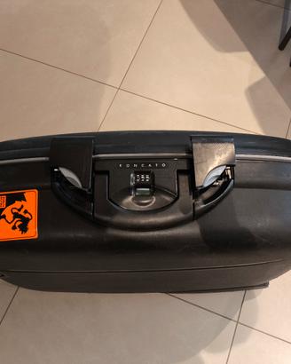 Valigia rigida Roncato per bagaglio in stiva 23kg