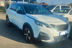 splendida Peugeot 5008